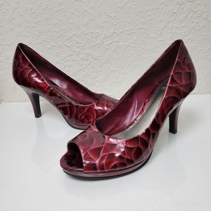 Alex Marie Rose Print Red Petal Peep Toe Pump Heel Size 7